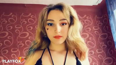 Čarobna očala za virtualno resničnost so mi omogočila seks s Harley Quinn