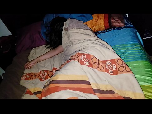 ❤️ Stepson berači svojo mlado mačeho, medtem ko ona spi. ❤ Porno na sl.dreamlandpassionfever.ru ❤